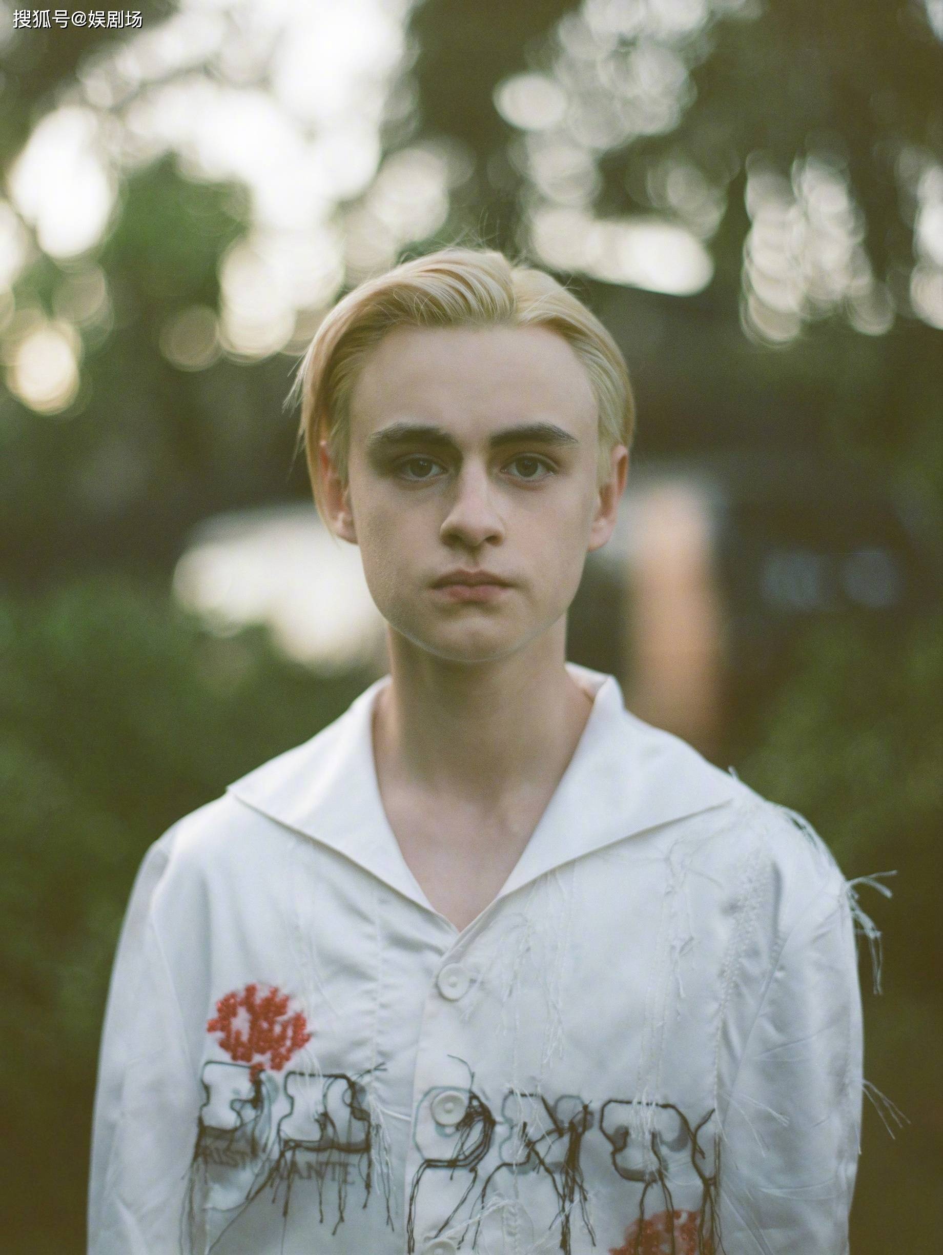 真正的忘年交,通过电话意外结缘,令人深思的手机-搜狐大视野-搜狐新闻