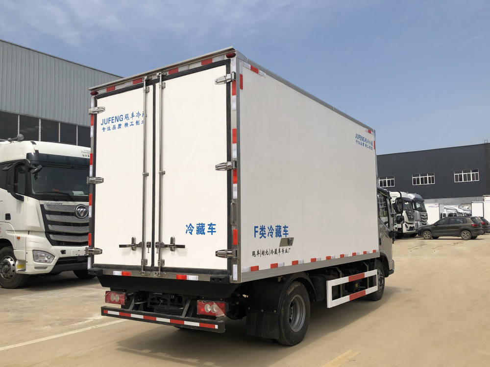 4米2冷藏车运输活多吗?