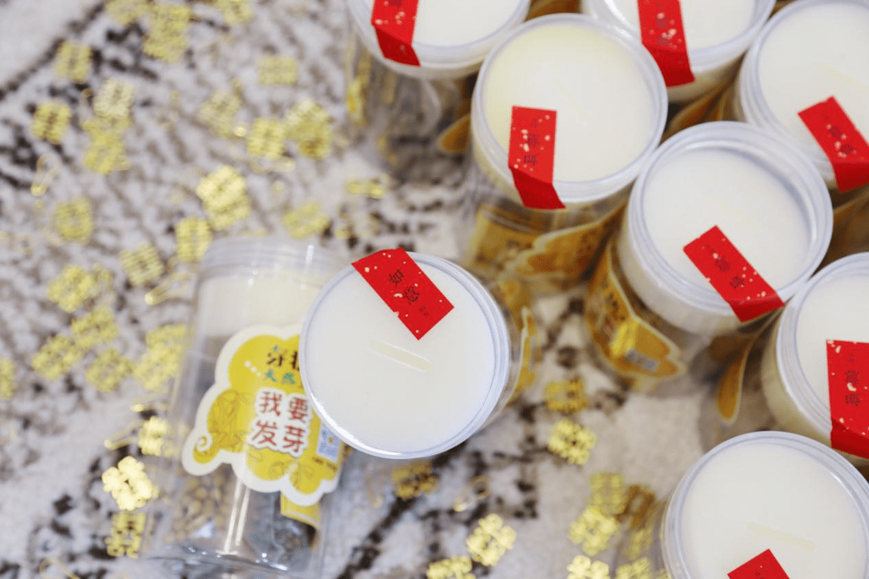 宾朋别出心裁！婚礼现场，芽状元发芽罐“变身”伴手礼惊艳亮相