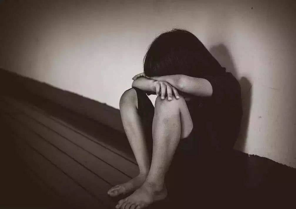 我国青少年抑郁症检出率达246呈上升趋势主要是这些原因造成的