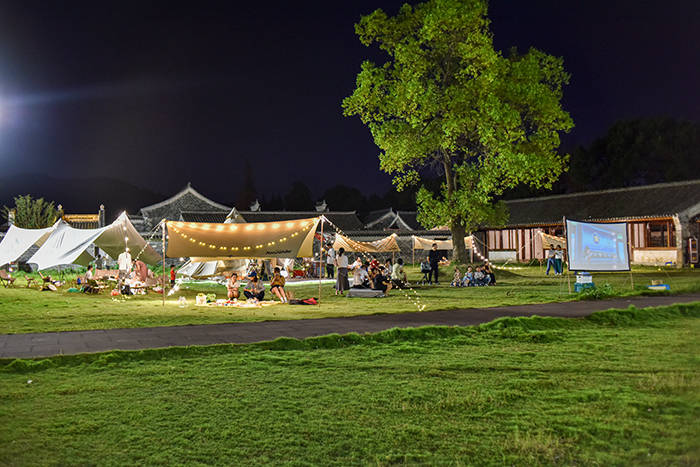 休闲的草地,小资的生活,都市生活中的休憩地_场景