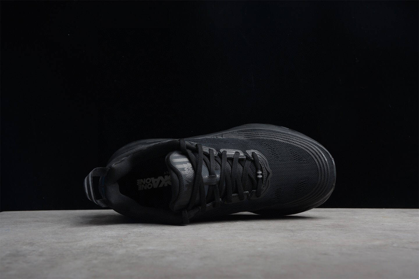 莱卡 黑武士 HOKA ONE ONE Bondi 6 黑魂机能缓震新兴跑鞋