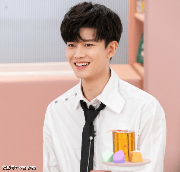 梦想|《嗨放派》完美收官，快闪演唱会，惊艳全网，观众不舍任嘉伦！