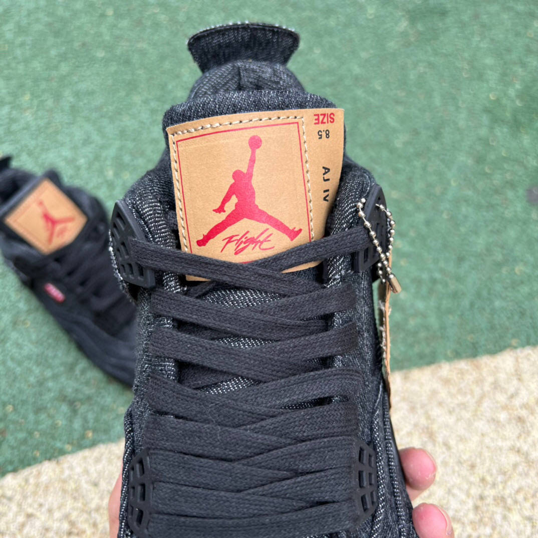 色丹 李维斯乔丹联名 Levis x Air Jordan 4 Retro 黑色丹宁牛仔中帮复古篮球鞋