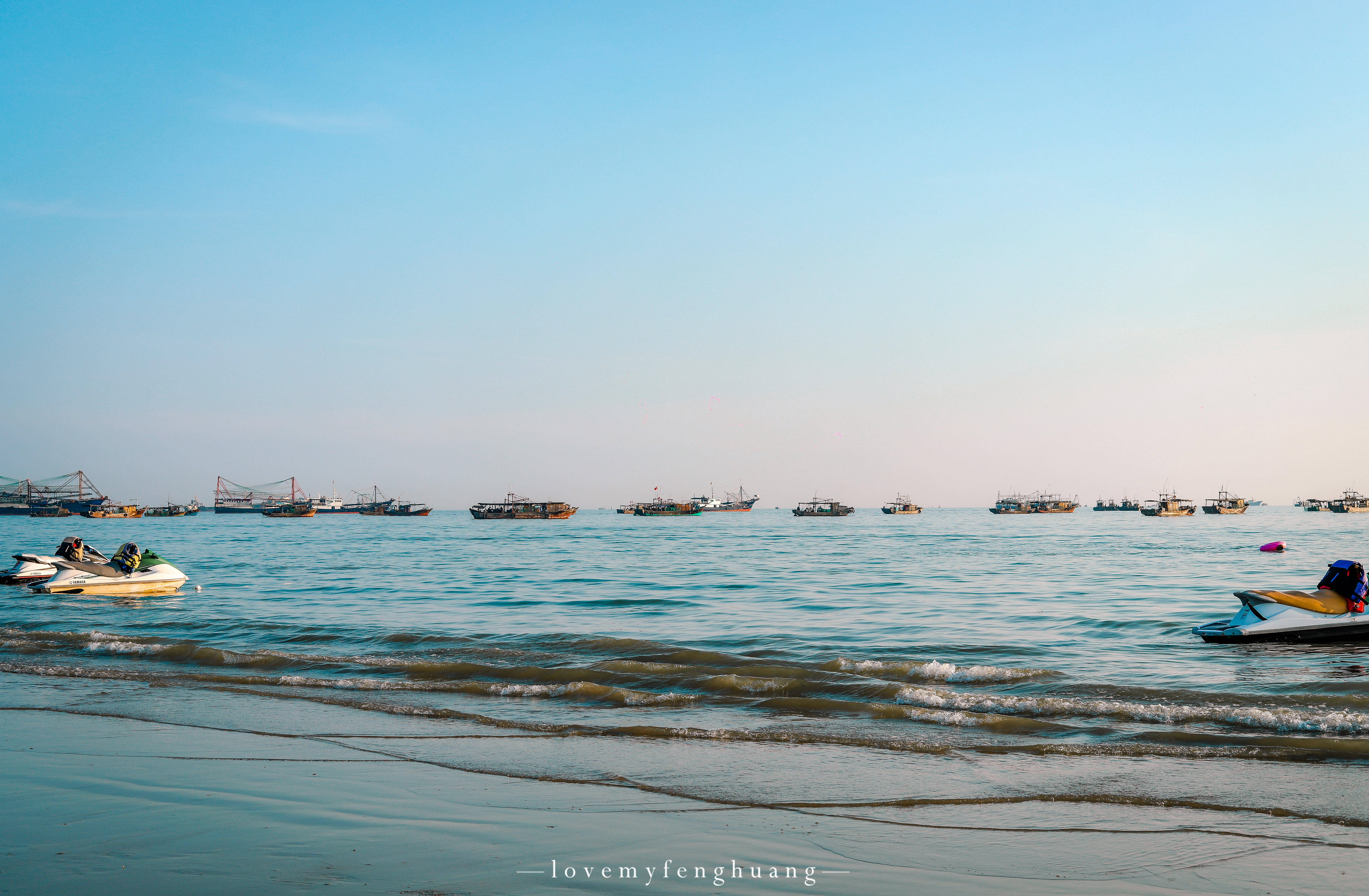 北海|天的北海温暖如夏，本地人偏爱的侨港沙滩，有美景也有美食