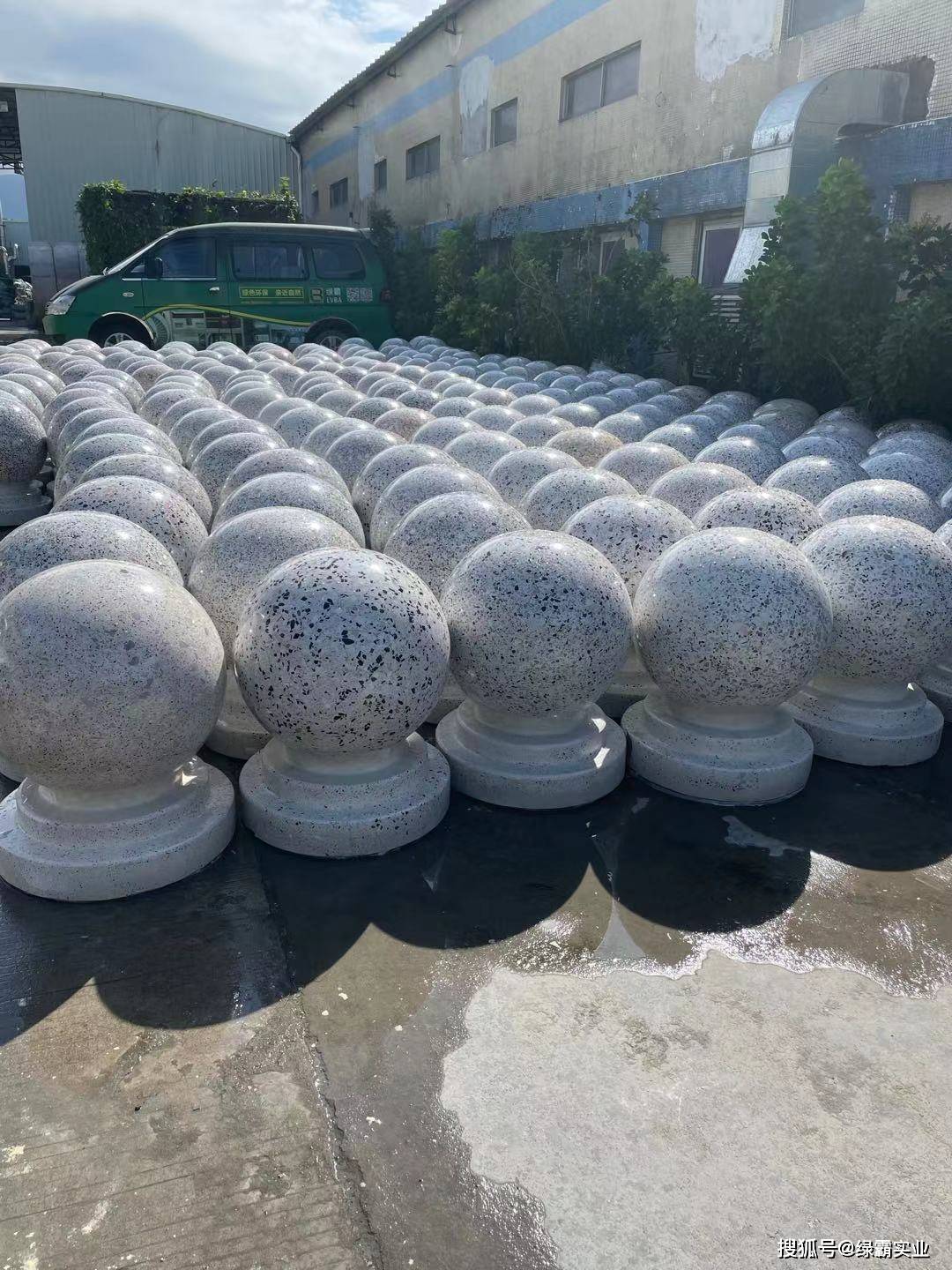 石球防撞石球助力文明城市创建惠州绿霸实业分享