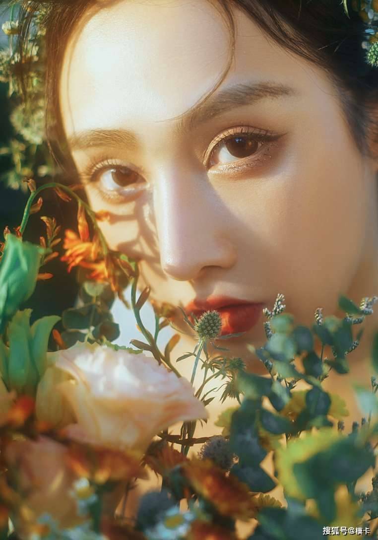 通告 模卡 推荐艺人:江雪