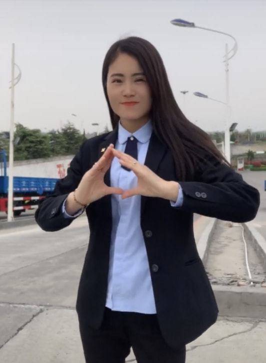 河南女网红深夜去见榜一大哥遇害直播打赏被推上风口浪尖