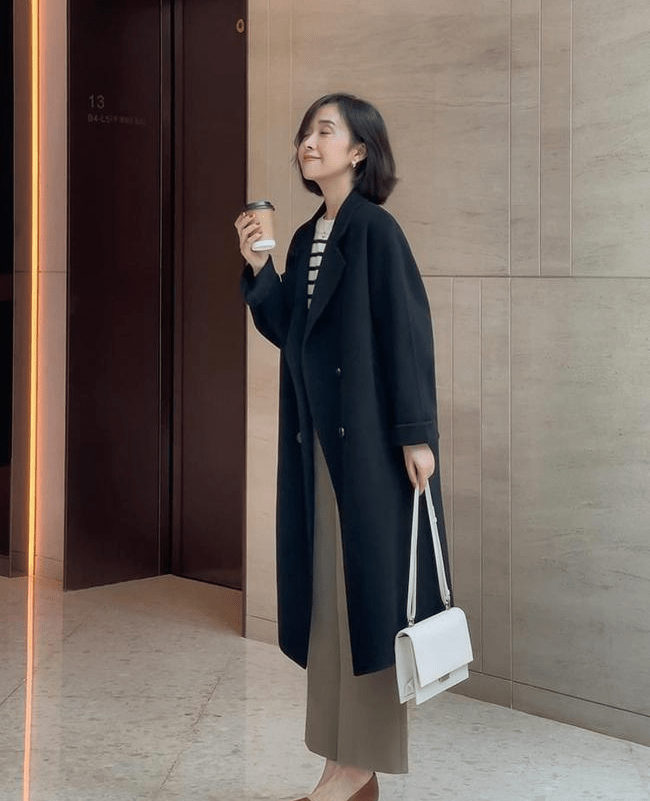 女孩子 锁骨和肩部美的女孩子一定不要错过一字肩！完美展示你的优点