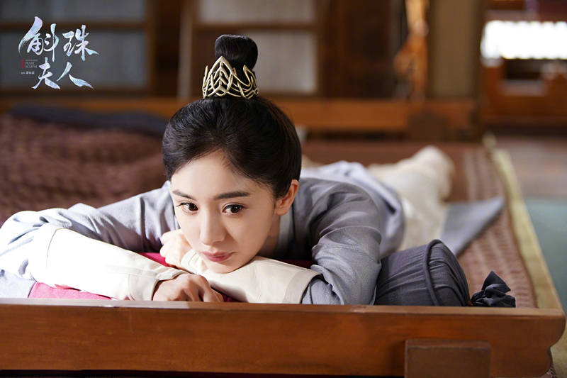 浮空|杨幂《斛珠夫人》首播,个人认为,剧作浮空,缺少故事性,质量差