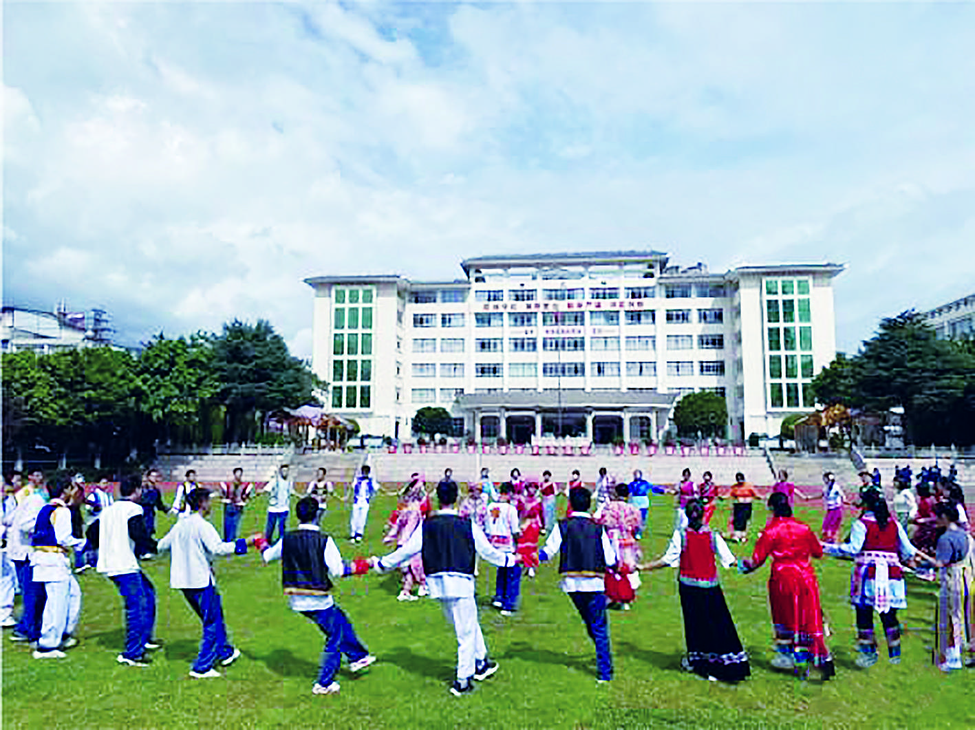 云南省开展中小学铸牢中华民族共同体意识主题教育实践试点工作成效