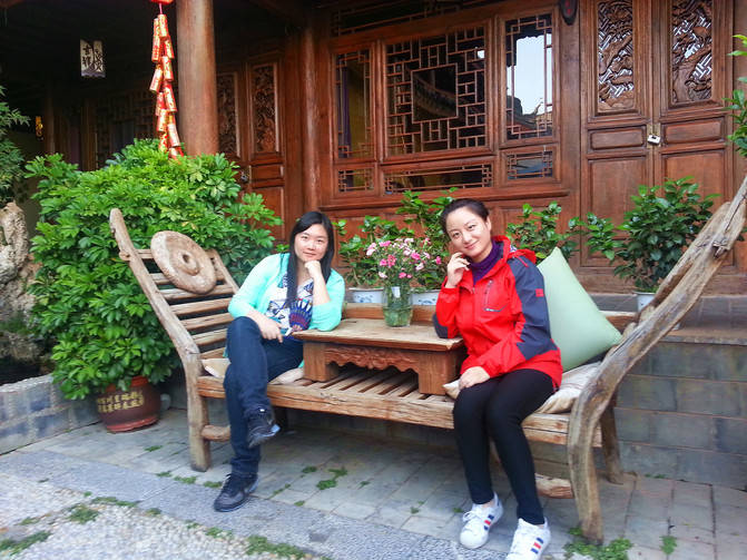 去云南游玩想了解下云南当地导游价格和纯玩导游费用以及个人靠谱导游