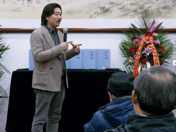 枪打出头鸟可惜崔凯不懂古玩界聪明人都懂得收敛自己的光芒