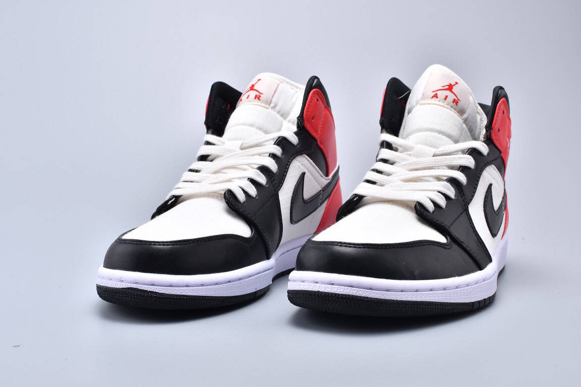 airjordan1newsprint乔丹aj篮球鞋