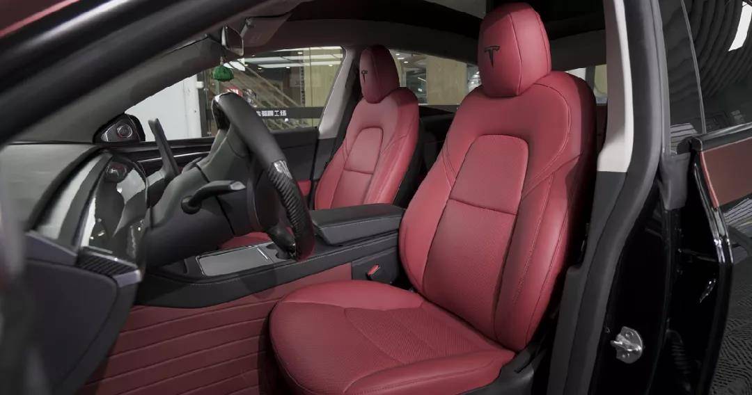 特斯拉改装案例modely内饰改装这醉人的波尔多红啊