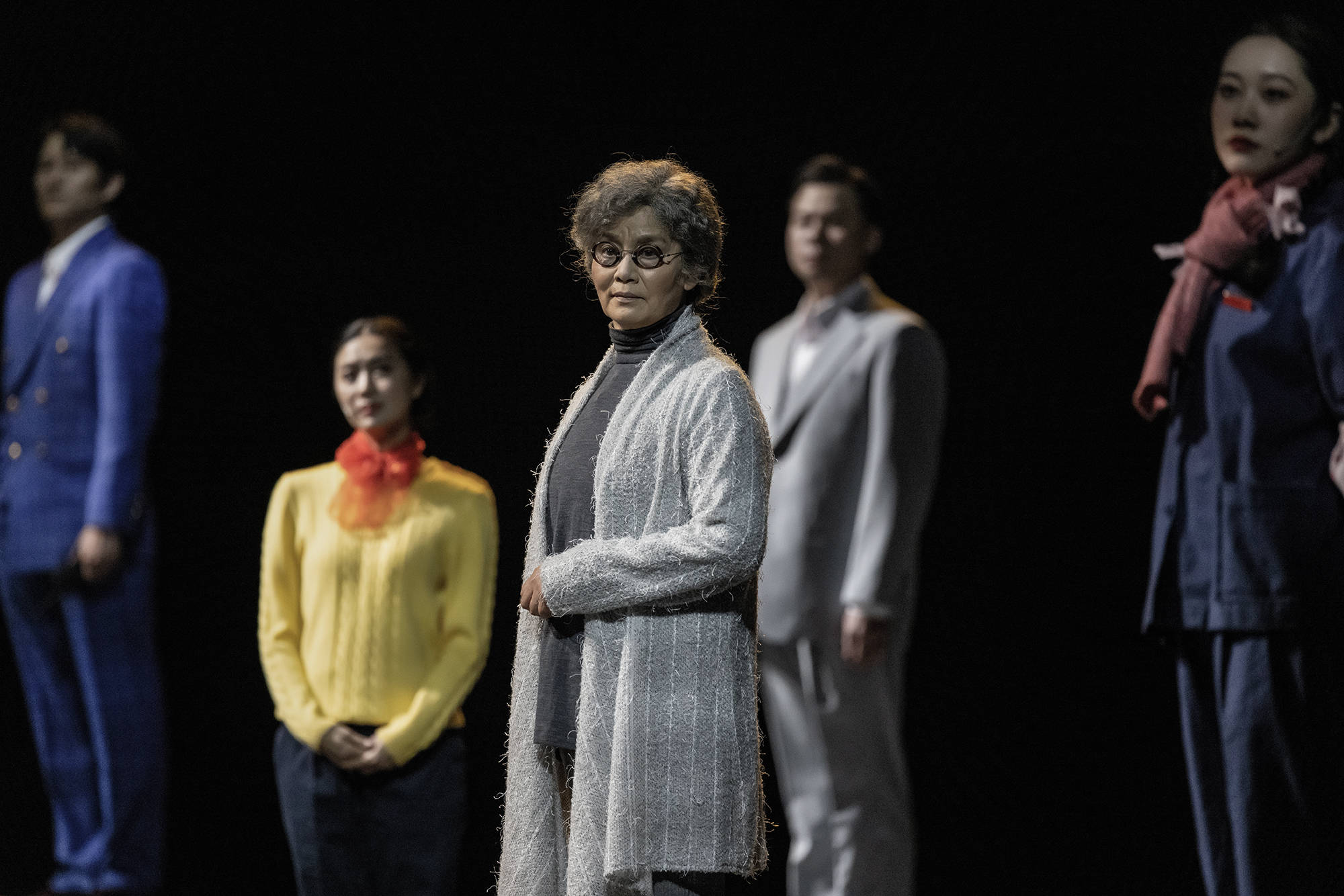 舞台剧繁花第二季首演成功以当代表达为上海岁月留声