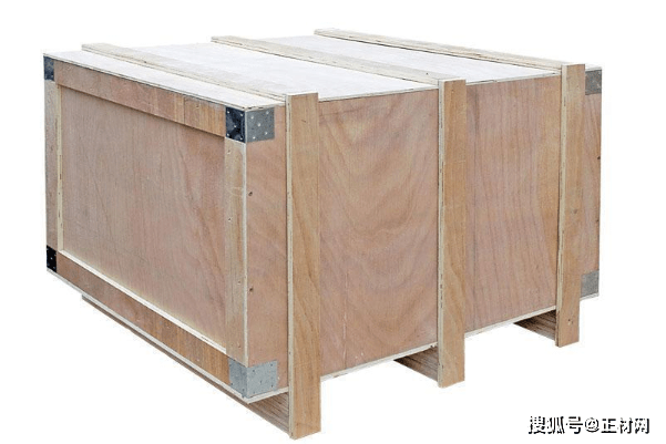 是留有缝隙的,属于一种骨架结构的包装容器,它的结构与钉板箱差不多