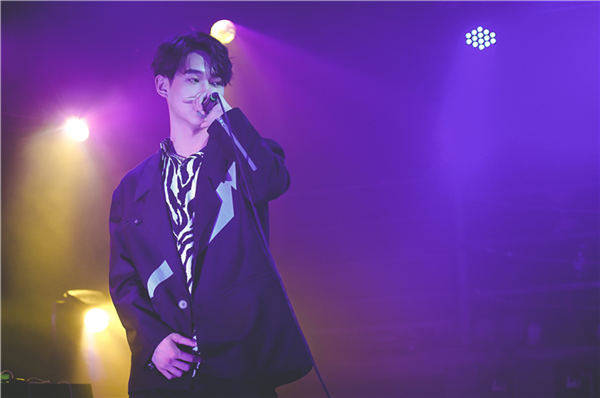 《本周主打星》lambert/十七草"快乐油焗"巡演独家