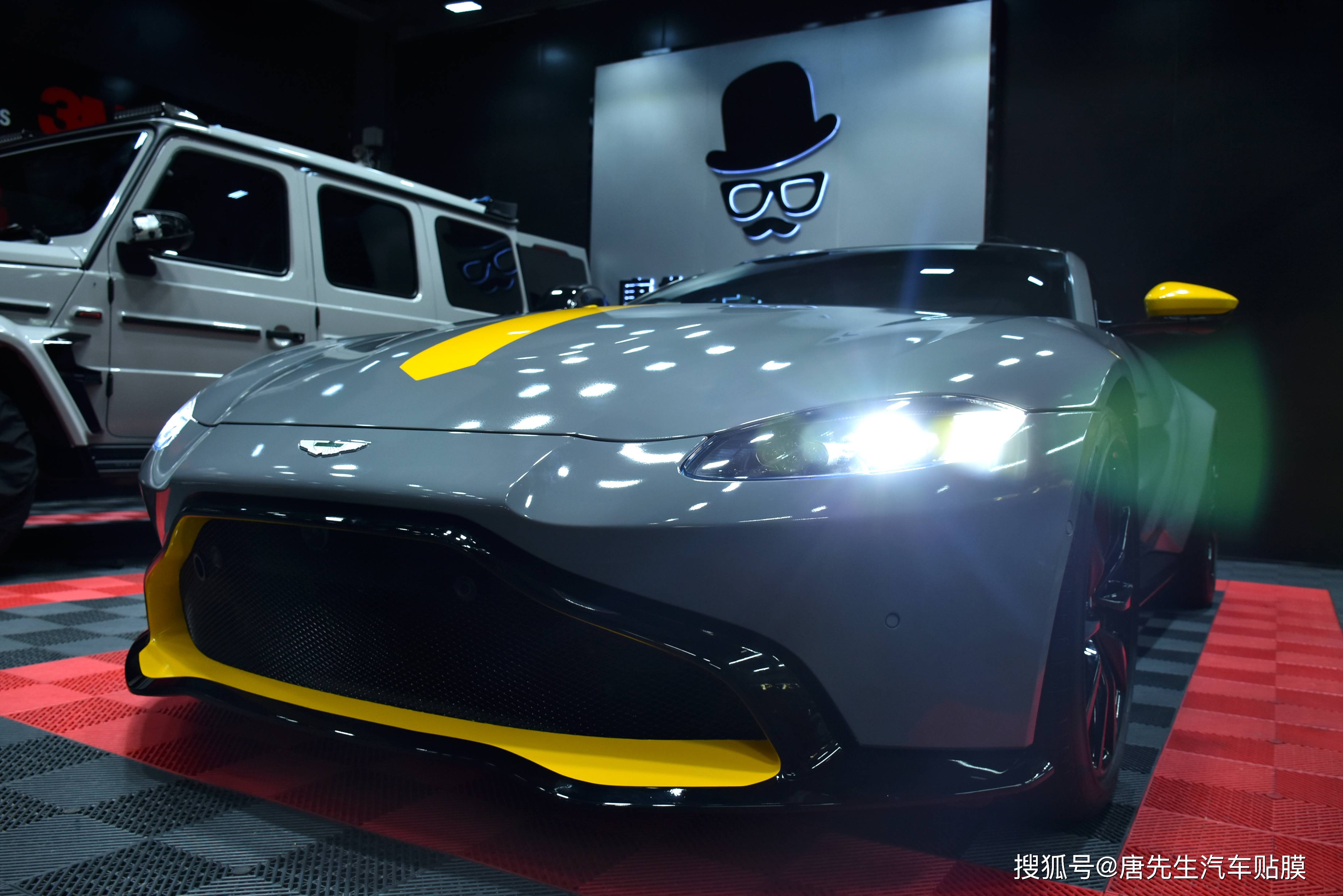 阿斯顿马丁vantage改色贴膜内框一致个性拉花