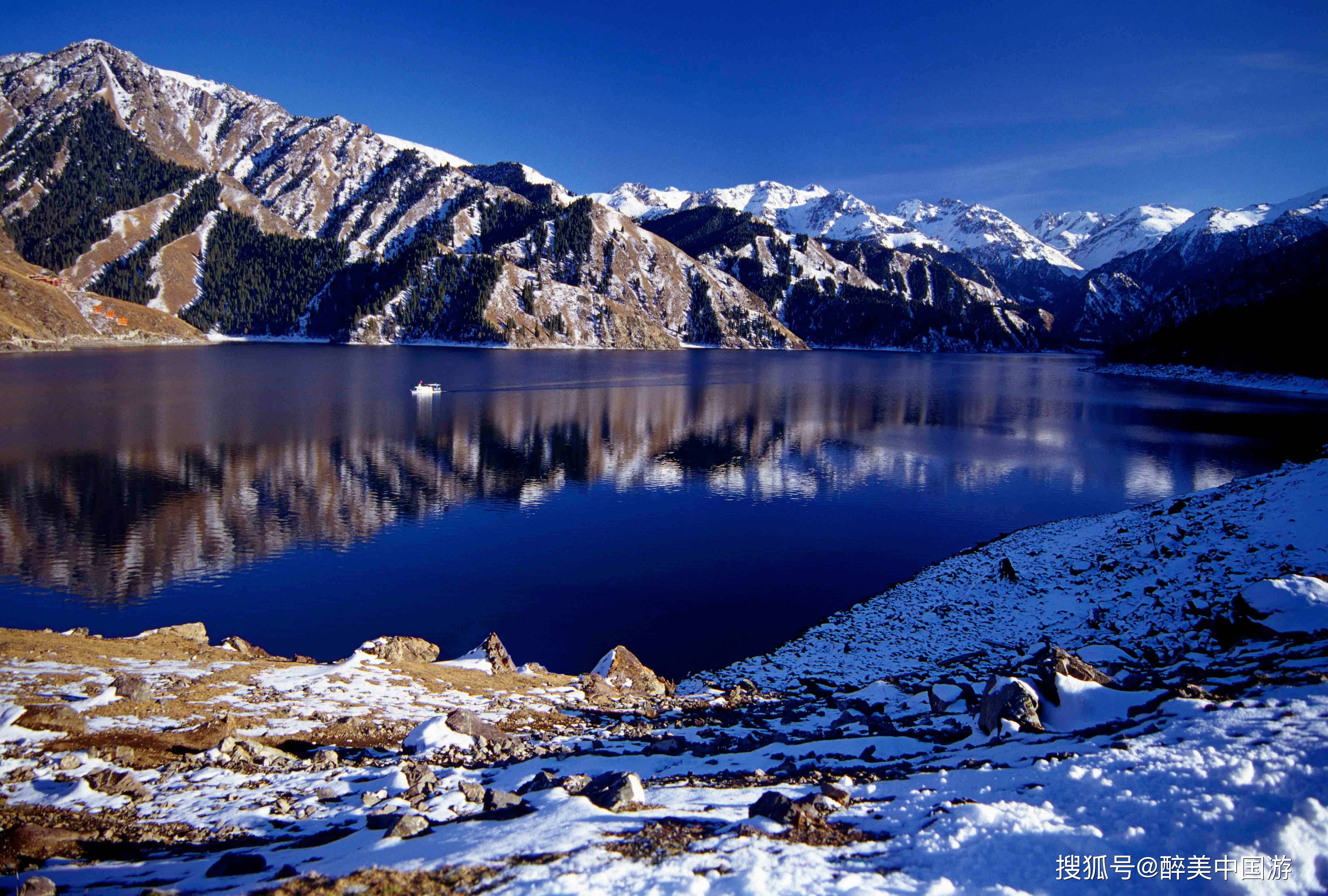  原创 走进天山天池，一个高山湖泊美到极致的景区，适合自驾游玩