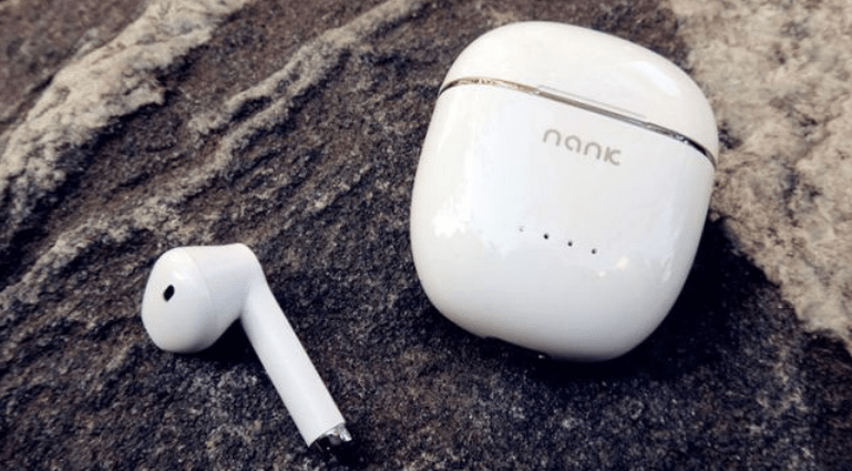 竞技游戏专用耳机:英雄联盟手游蓝牙耳机推荐