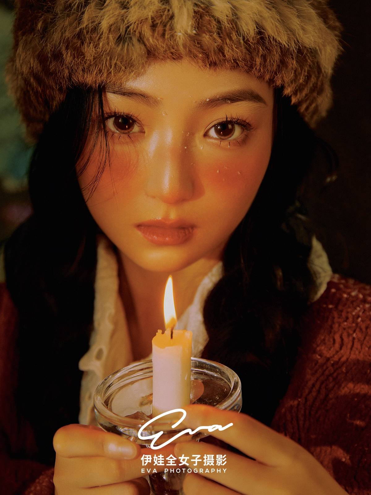 小天使 哭笑不得！妙龄少女深夜掌灯，竟是为了....