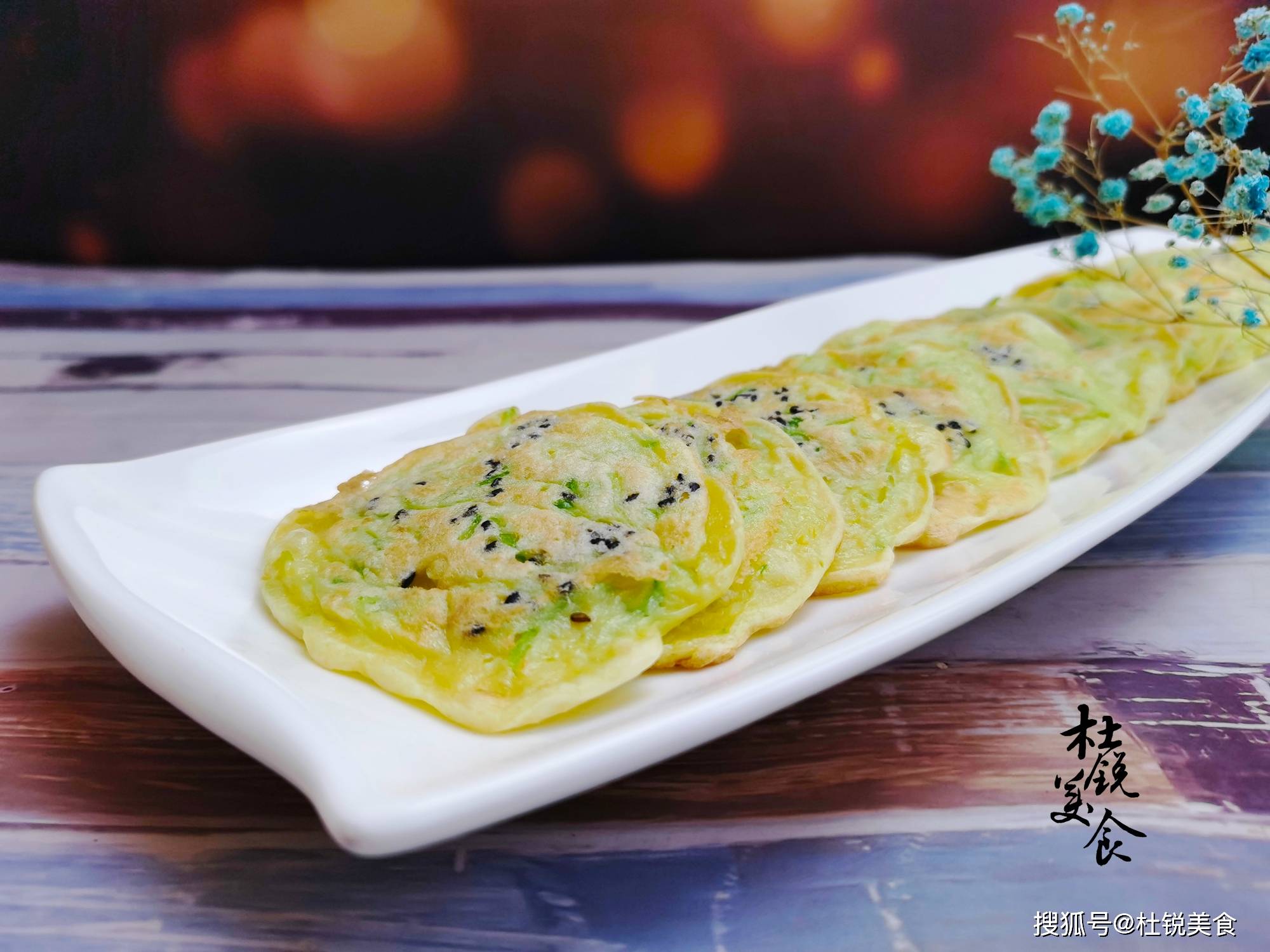 什么|早餐不知道做什么?手不沾面5分钟吃上鸡蛋小饼,家有老小要试试