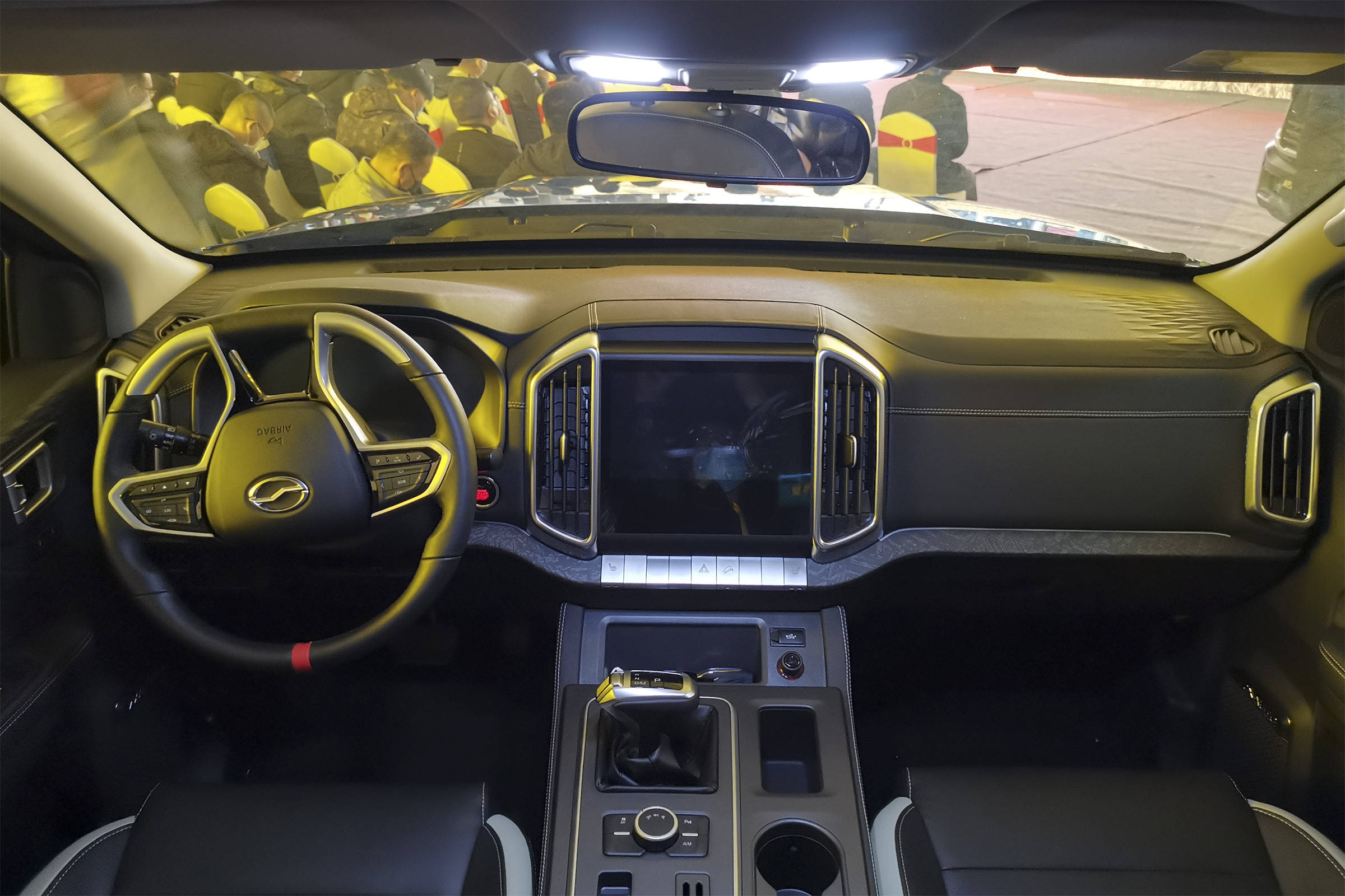 99万元,中兴发布国内首款全尺寸皮卡威狮1949