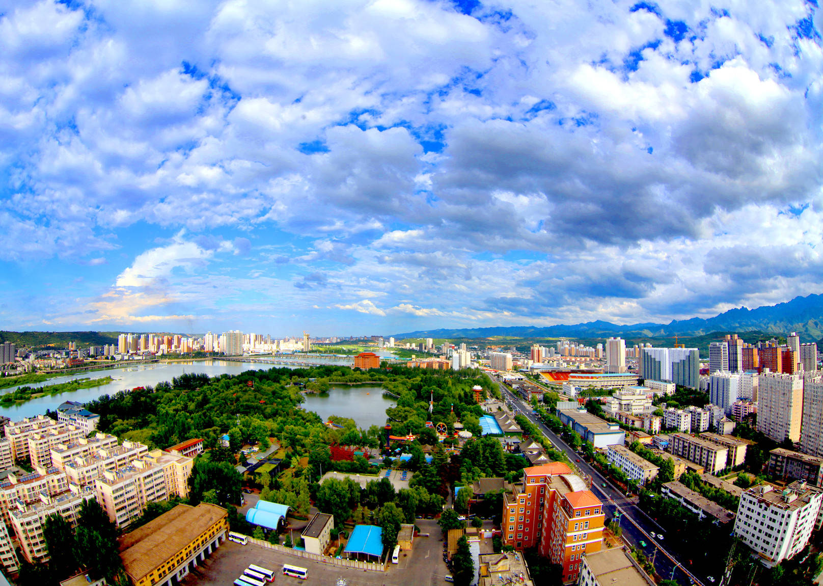 争当时代先锋书写精彩答卷宝鸡市渭滨区推动夺争树和精彩计划探析