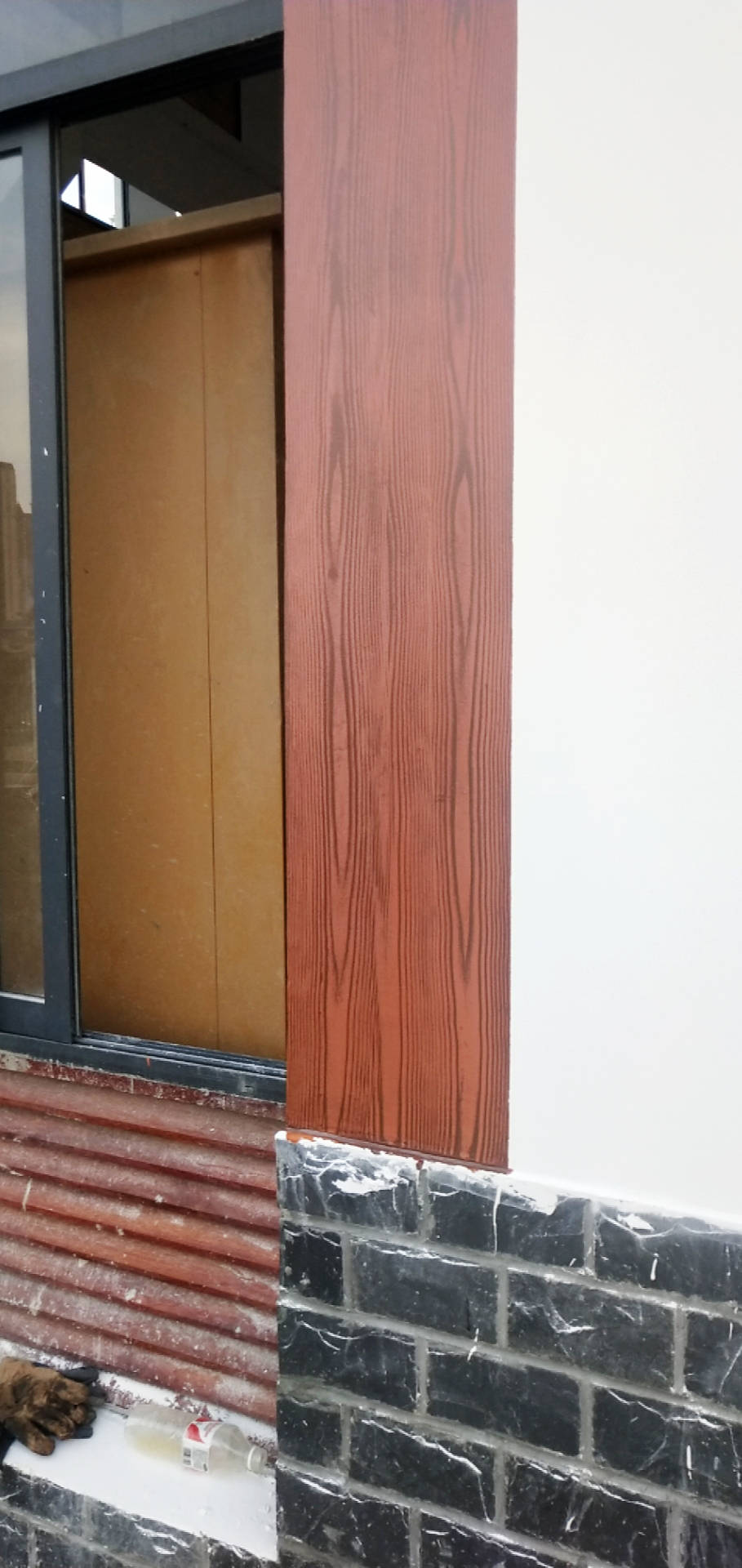 广西景区建筑外墙复古木纹氟碳漆手拉肌理涂料施工-搜狐大视野-搜狐新闻