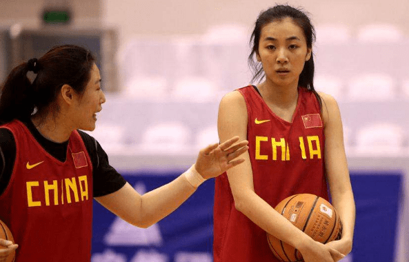 CBA|正式官宣！女篮最美国手夺冠后退役 32岁仍是单身待字闺中