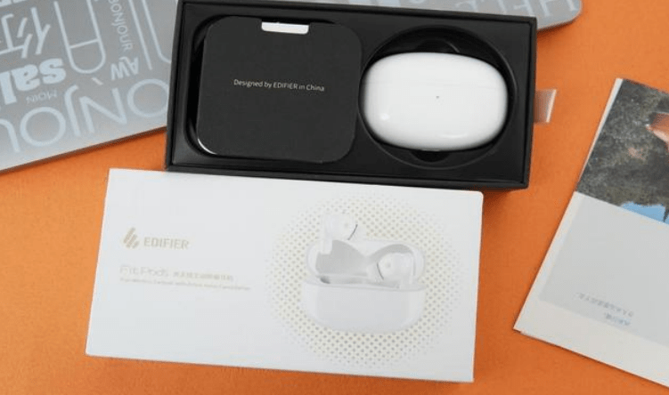 2022新年礼物送什么给女朋友？高颜值蓝牙耳机推荐