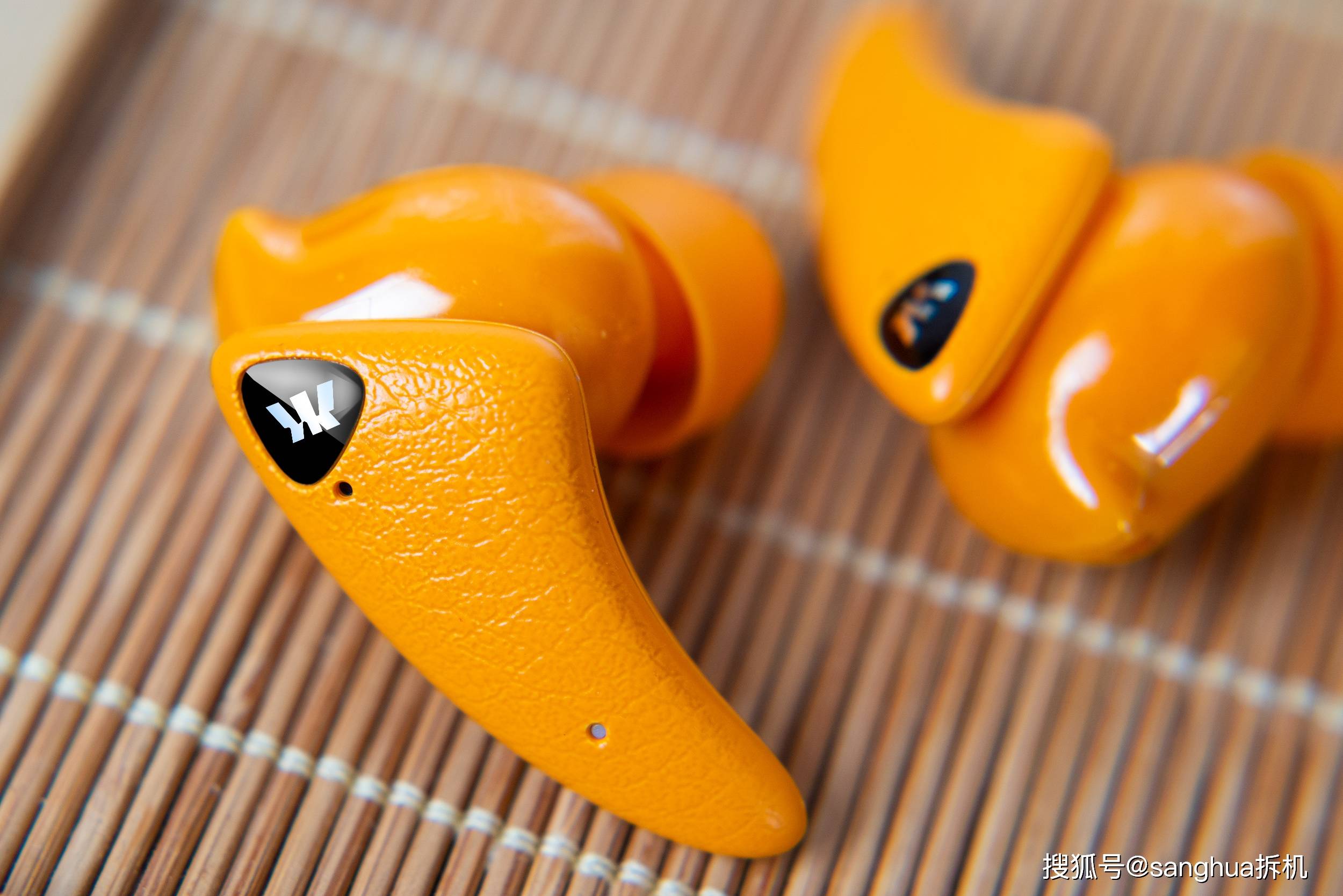 水中听音乐？乐旷陶瓷蓝牙耳机暴力测试