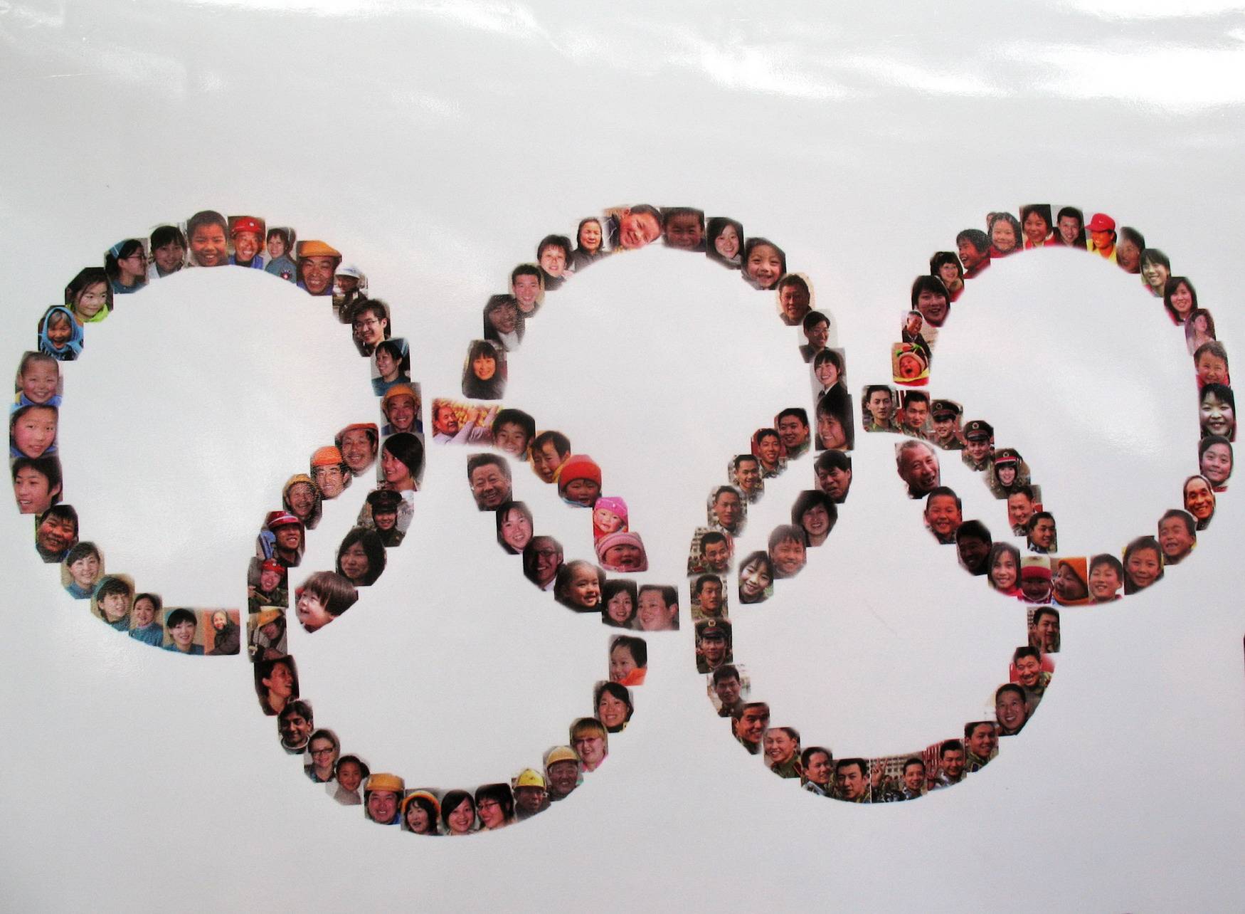 摄影师拍摄2008张笑脸迎奥运