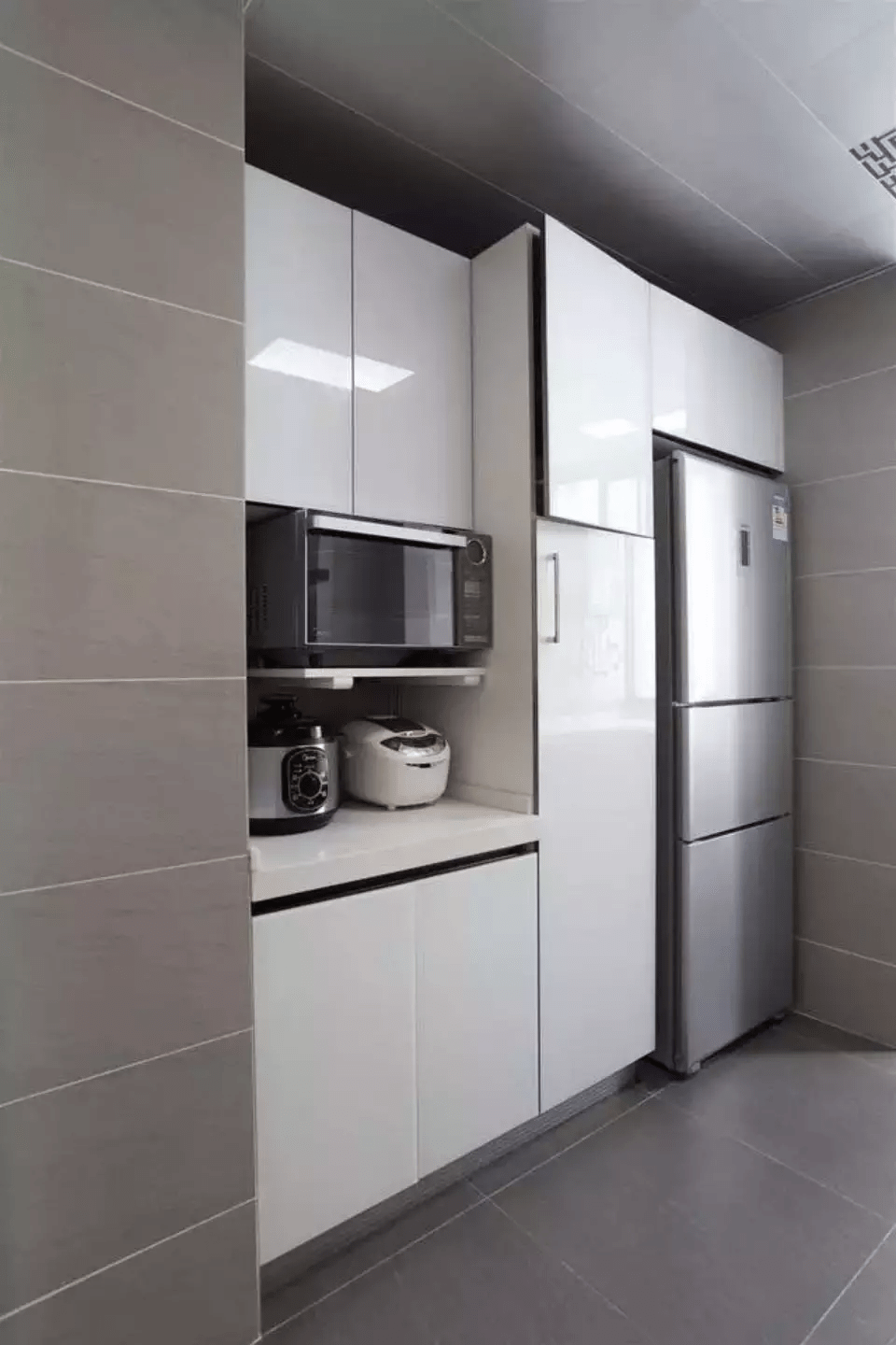 cf7460ebabc94f95a499e1fdff51e1f3.png
