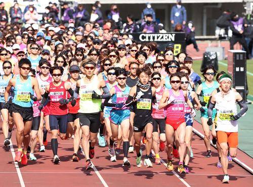 2小时分52秒 大阪女子马拉松松田瑞生破赛会纪录夺冠 比赛 成绩 用时