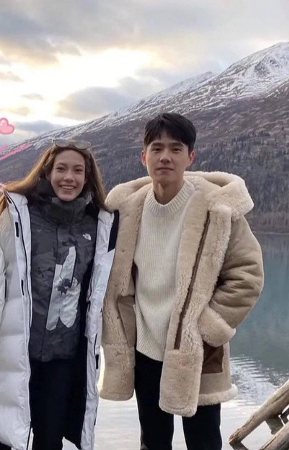 谷爱凌刘昊然同框旧照释出_笑容_娱乐_背影