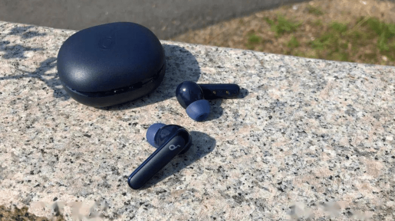 五百元的蓝牙耳机哪款性价比最高?盘点四款性价比蓝牙耳机