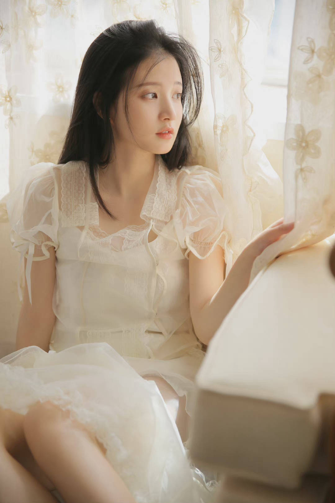 @Tzz 优质摄影推荐：《无限温柔》高颜值小姐姐居家纯欲写真