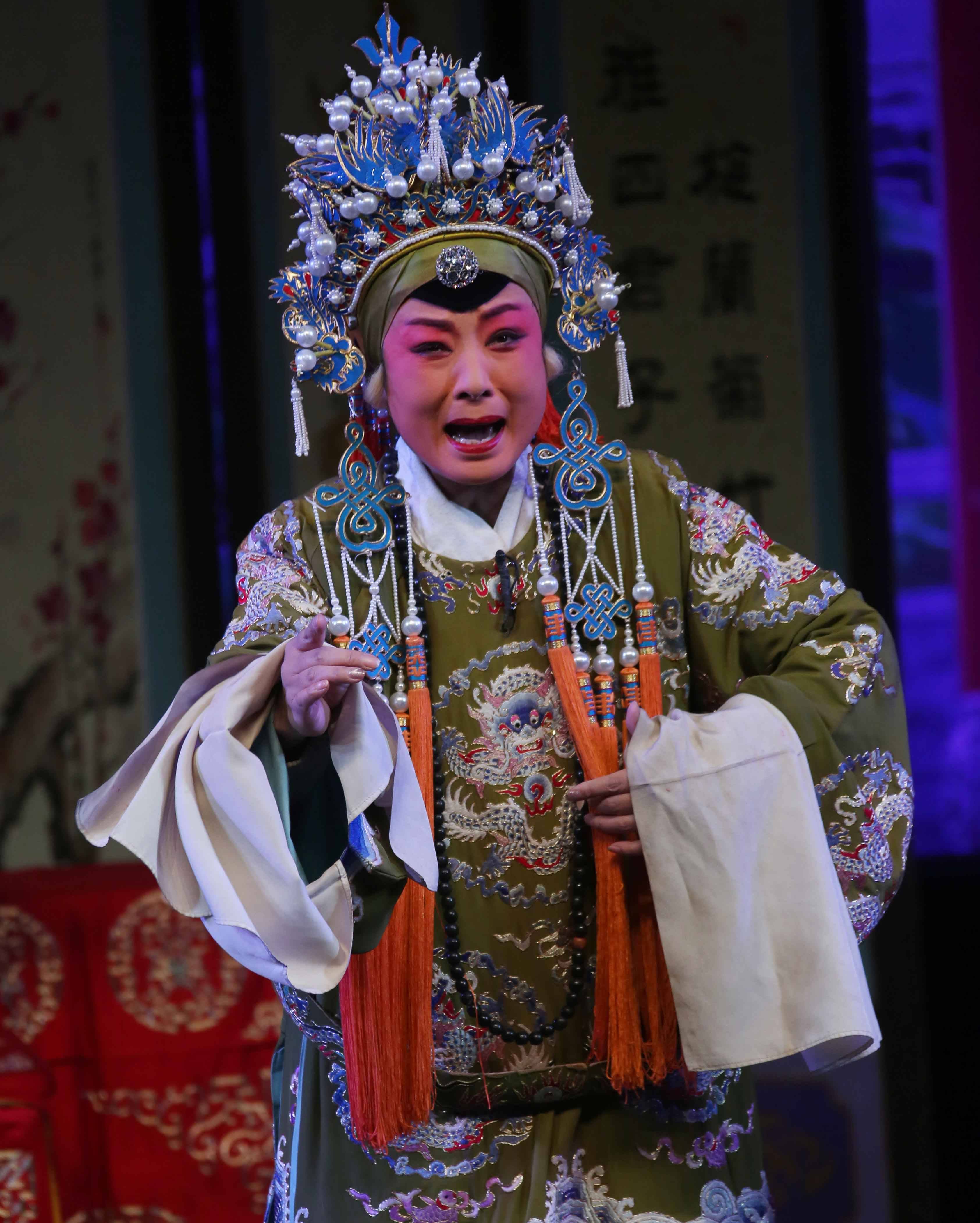 正月里长治市上党梆子剧团在潞安剧院上演三关排宴