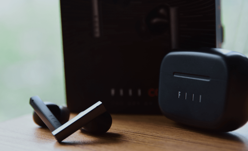 有哪些适合女生戴的蓝牙耳机?适合女生用的蓝牙耳机推荐