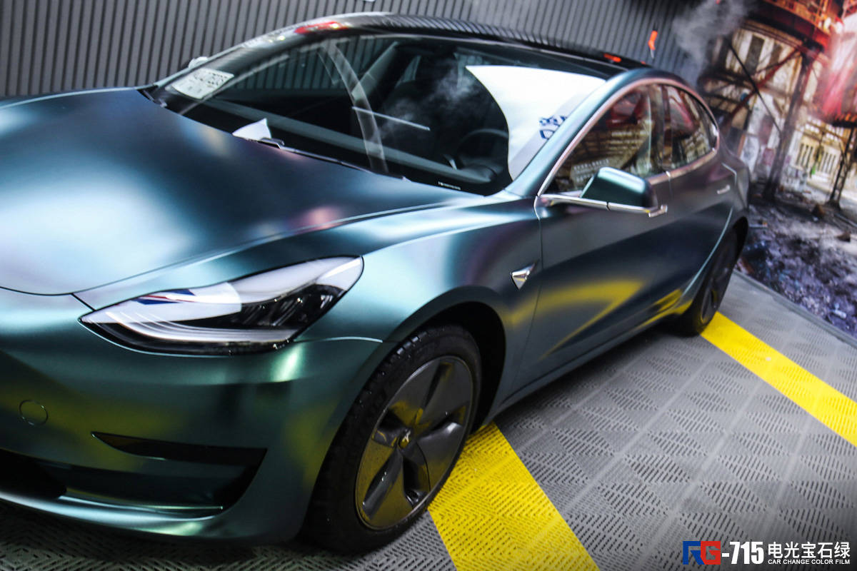 3车身改色膜电光宝石绿,给自己得爱车换个颜色就像自己换个发型和