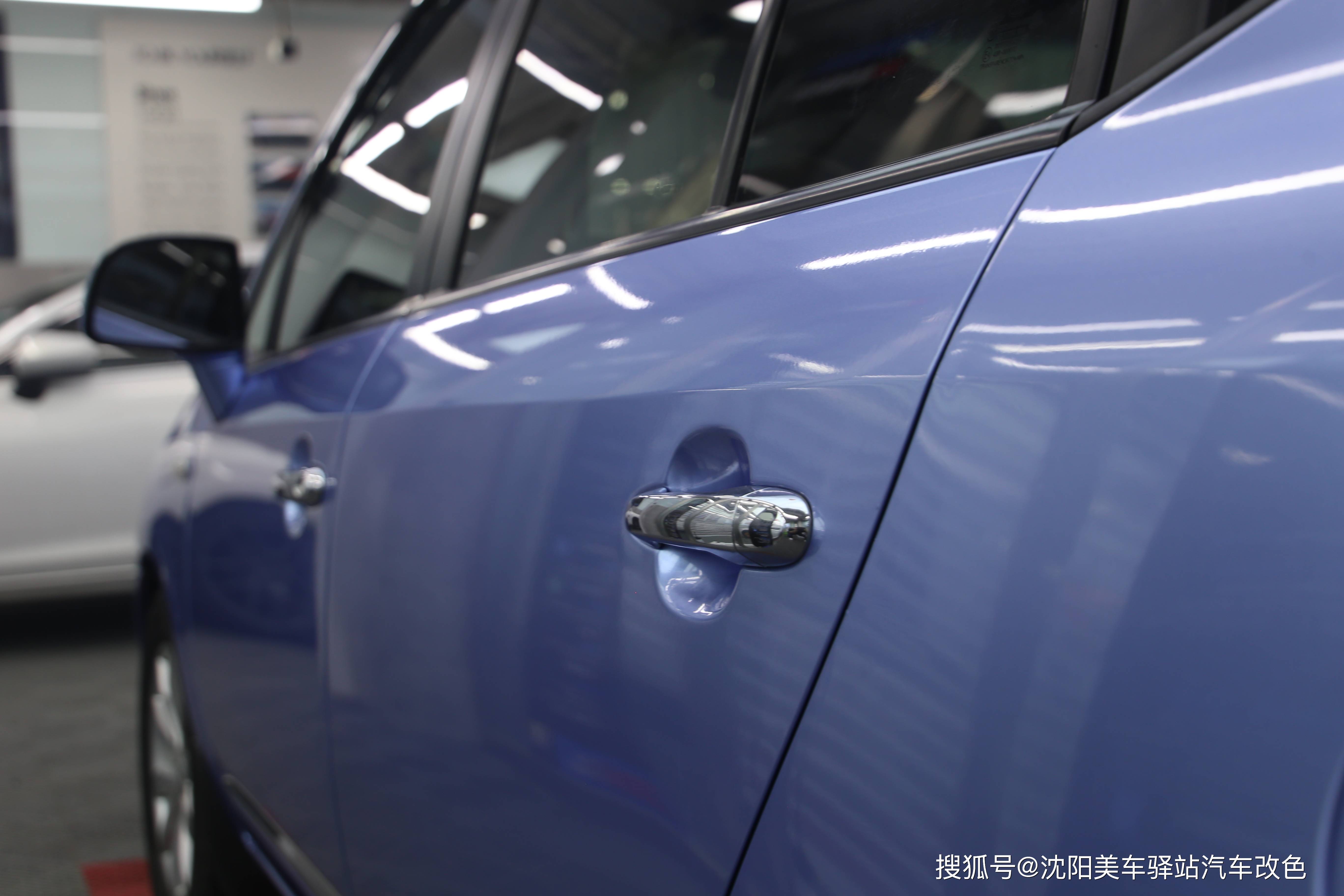 全网第一台起亚嘉华改色金属雾蓝就问你十年老车怎么了