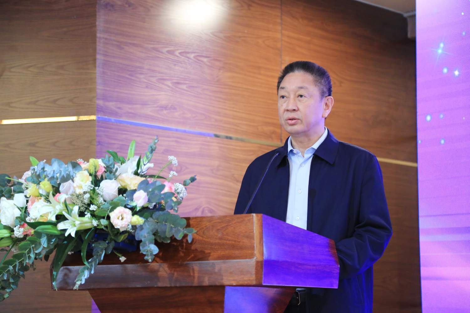 任志能发言成都职院副院长赖斌与医投集团副总经理林森分别代表学校和