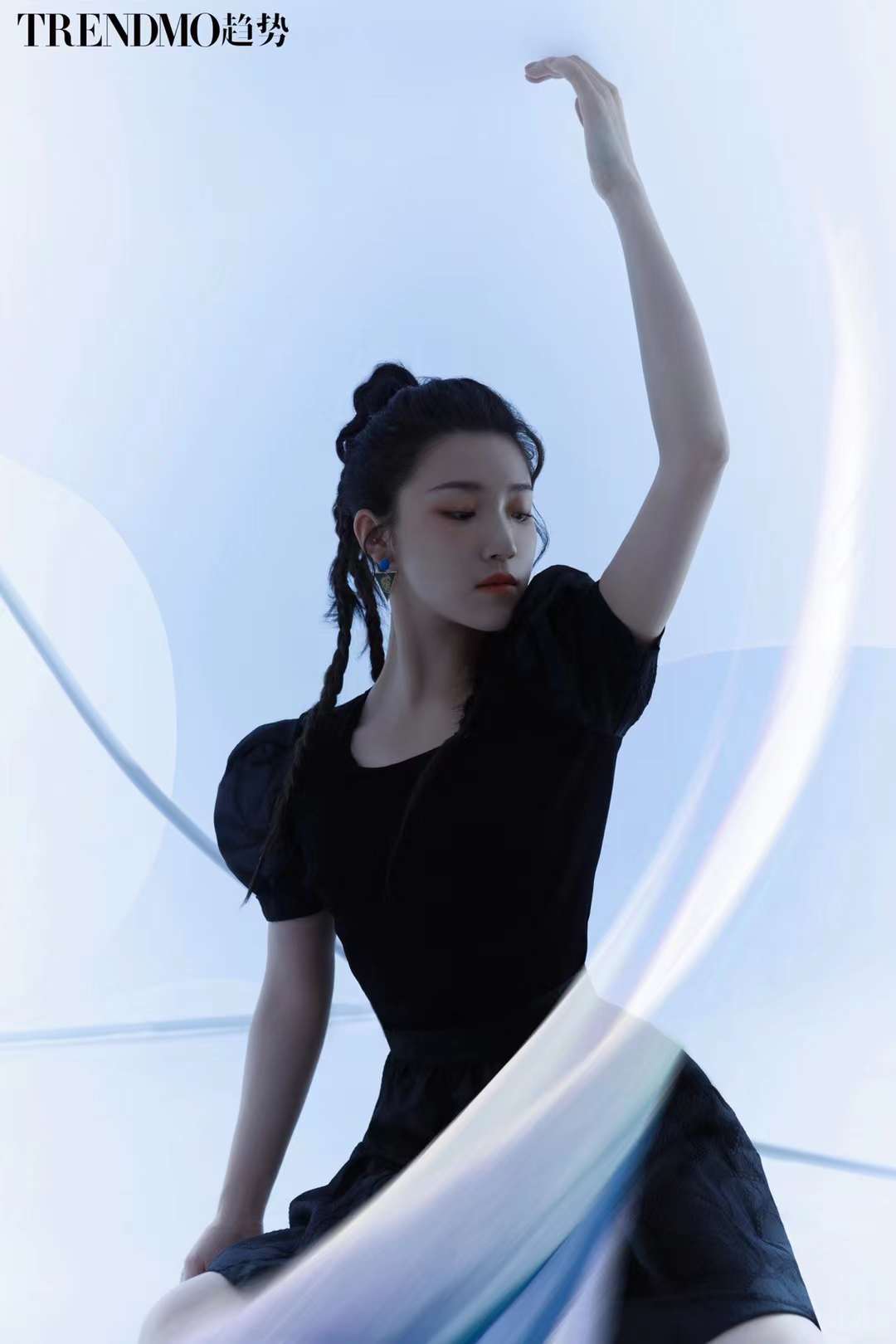 组图王诗玥柳鑫宇上杂志封面造型优雅画面唯美