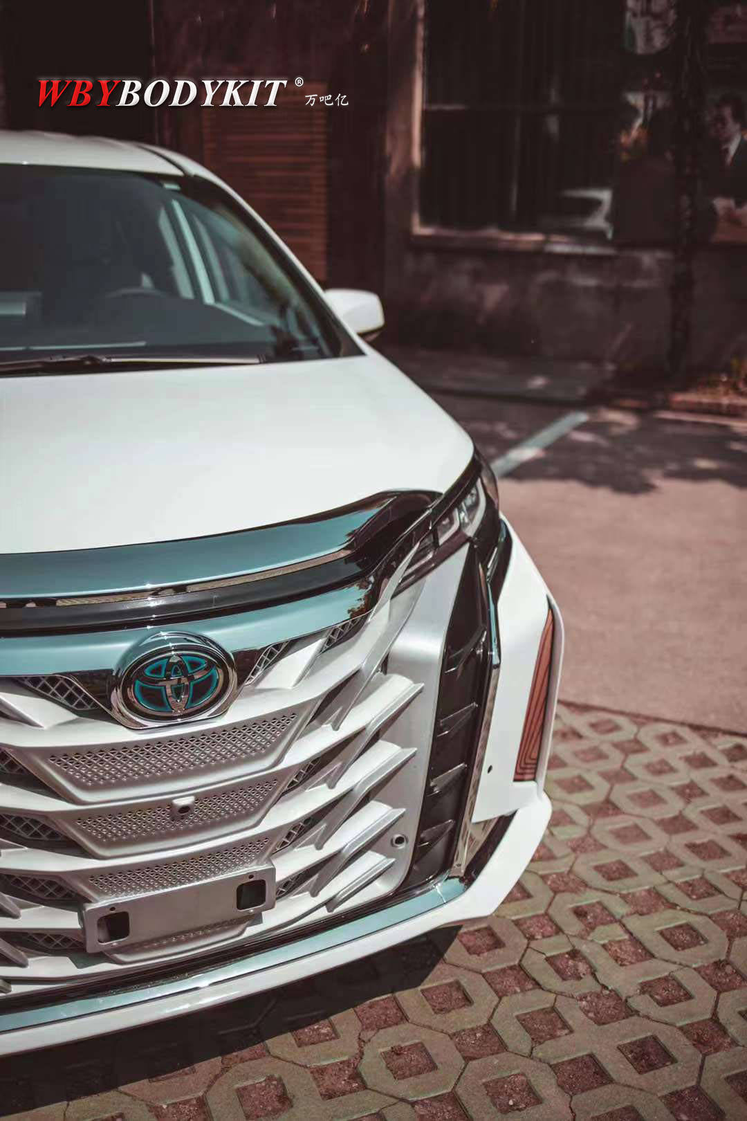 适用于丰田sienna塞纳改装大疆之星大包围前杠后杠led中网保险杠_搜狐