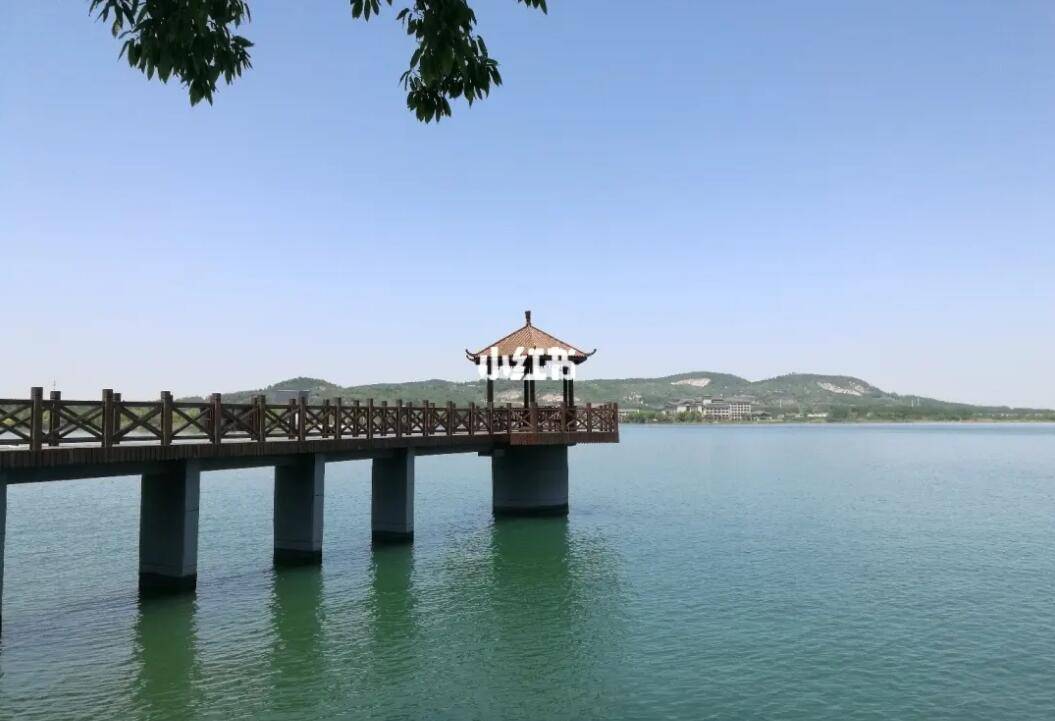 金牛湖原为金牛山水库,始建于1958年,是南京市最大的人工湖泊,湖因山