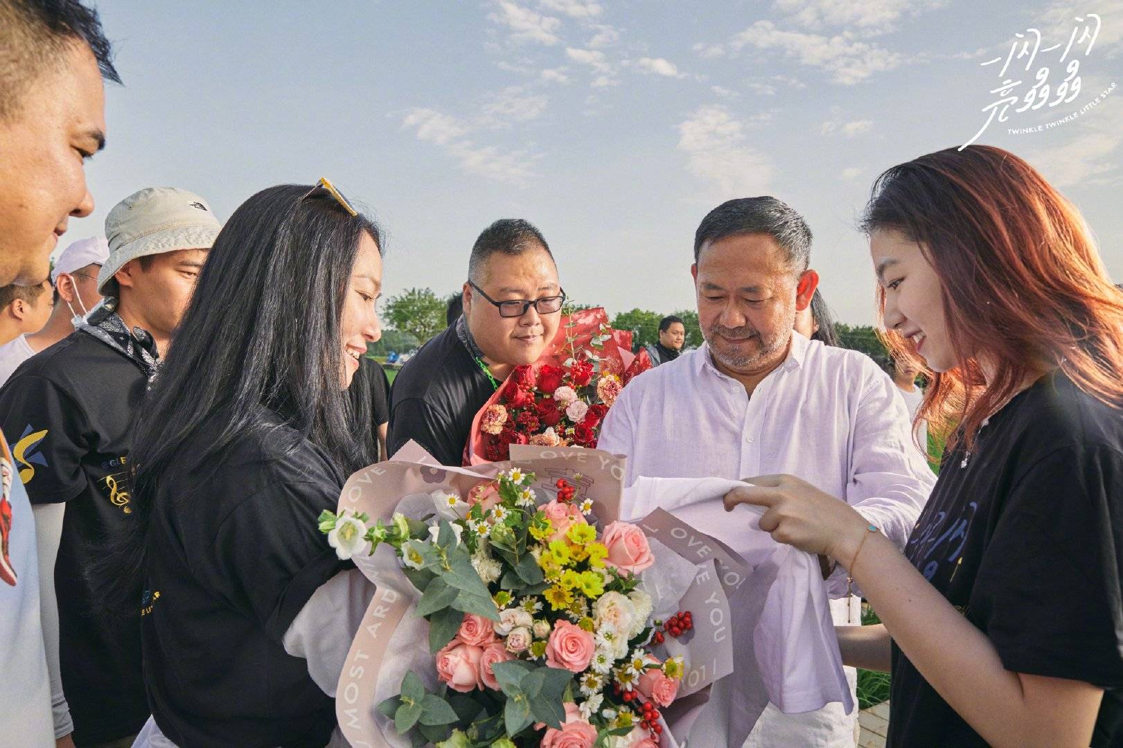 华语歌舞片《一闪一闪亮晶晶》广东部分杀青 张晋姜武蓝盈莹等主演 