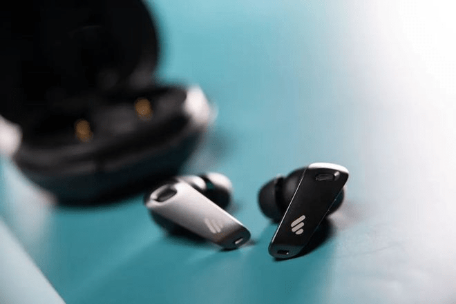 南卡和漫步者蓝牙耳机哪个好?高性价比蓝牙耳机深度对比