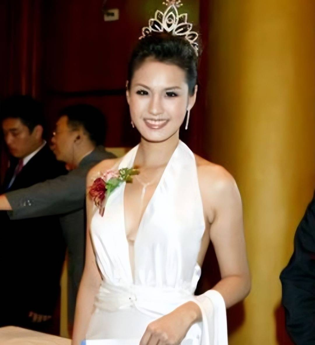 结婚15年儿女双全老婆是周杰伦mv女主刘畊宏才是真正的人生赢家